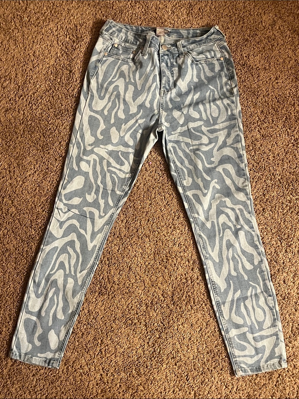 Kate & Mallory Light Blue Patterned Skinny Jeans